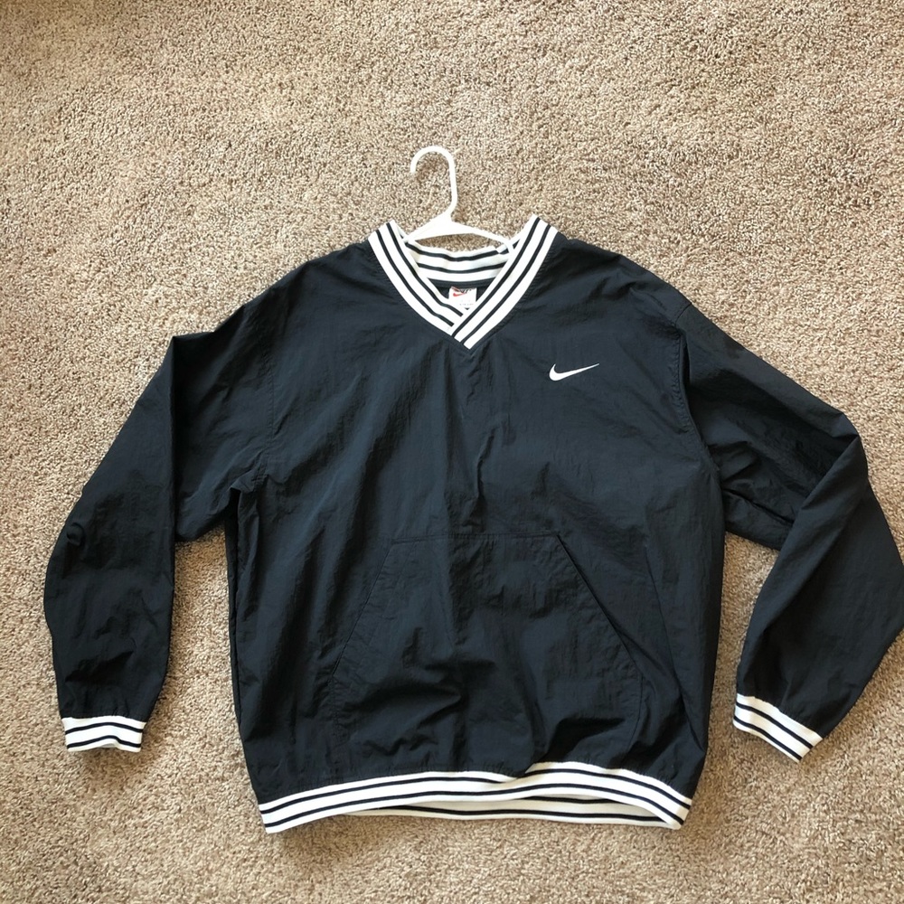 Vintage Nike black and white windbreaker